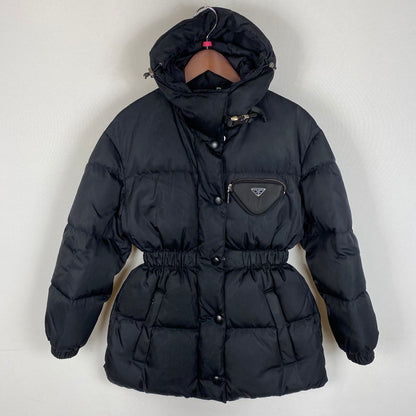 【中古品】【レディース】 PRADA プラダ RE NYLON DOWN COAT 29Y966 ナイロン ダウンコート アウター ダウンジャケット 141-260403-ks-04-tei サイズ：36 カラー：ブラック 万代Net店