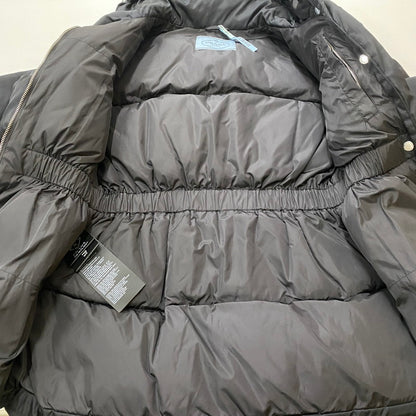 【中古品】【レディース】 PRADA プラダ RE NYLON DOWN COAT 29Y966 ナイロン ダウンコート アウター ダウンジャケット 141-260403-ks-04-tei サイズ：36 カラー：ブラック 万代Net店