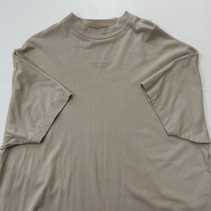 【中古品】【メンズ】 ESSENTIALS エッセンシャルズ LOGO S/S TEE ロゴ ショートスリーブ Ｔシャツ 半袖 トップス 142-260618-sa-19-tei サイズ：XXS カラー：ベージュ 万代Net店