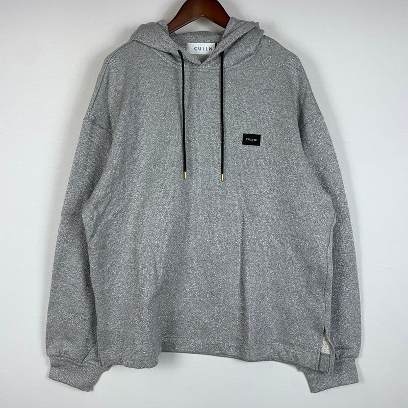 【中古品】【メンズ】 CULINI クルニ 25SS GLITTER YARN EMBROIDERY PATCH HOODIE 25-SS-039C グリッター ヤーン エンブロイダリー パッチ パーカー トップス プルオーバー 140-260402-ko-07-fuzh サイズ：2 カラー：グレー 万代Net店