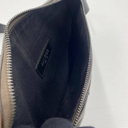 【現状渡し品】【メンズ】 JIMMY CHOO ジミーチュウ OSCAR BODY BAG オスカー ボディバッグ カバン ウエストバッグ 180-260529-ks-05-tei サイズ：本体のみ カラー：ブラウン 万代Net店