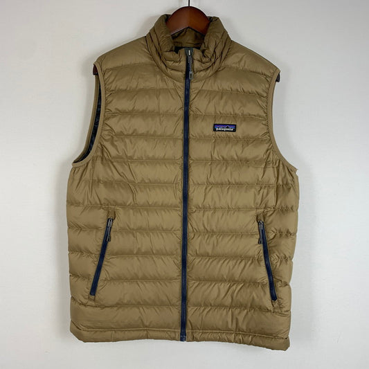 【現状渡し品】【メンズ】 patagonia パタゴニア DOWN SWEATER VEST STY84622FA17 ダウンセーター ベスト ライトアウター ダウンベスト 144-260419-ko-24-tei サイズ：M カラー：ブラウン 万代Net店