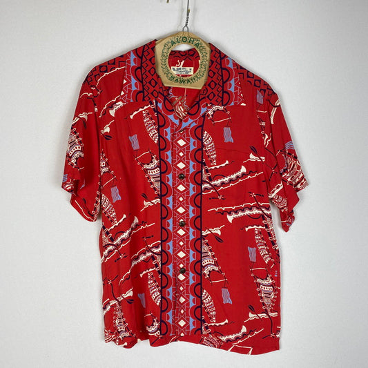 【中古品】【メンズ】 SUN SURF サンサーフ POLYNESIAN CANOE HAWAIIAN SHIRT SS38323 ポリネシアンカヌー ハワイアン シャツ 半袖 トップス 145-260415-ks-01-tei サイズ：S カラー：レッド 万代Net店