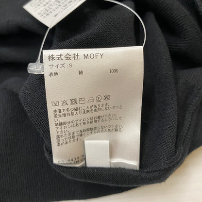 【中古品】【メンズ】 SEQUEL シークエル 25SS LOGO CREW NECK COTTON SWEATER ロゴ クルーネック コットンセーター 長袖 トップス 142-260413-ks-04-tei サイズ：S カラー：ブラック 万代Net店