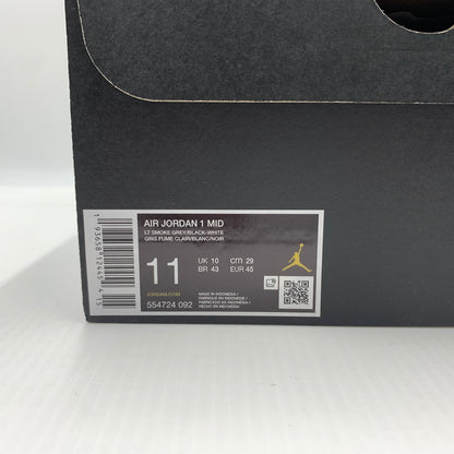 【中古品】【メンズ】 NIKE ナイキ AIR JORDAN 1 MID LIGHT SMOKE GREY WHITE BLACK 554724-092 エアジョーダン1 ミッド スニーカー 靴 シューズ 160-260711-ko-08-tei サイズ：29cm カラー：ホワイトグレー 万代Net店