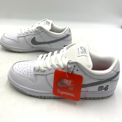 【中古品】【メンズ】 NIKE ナイキ × Supreme シュプリーム 別注 コラボ 25AW DUNK LOW WHITE METALLIC SILVER HQ8487-100 ダンク ロー スニーカー 靴 シューズ 160-260627-ko-01-tei サイズ：28.5cm カラー：ホワイト 万代Net店