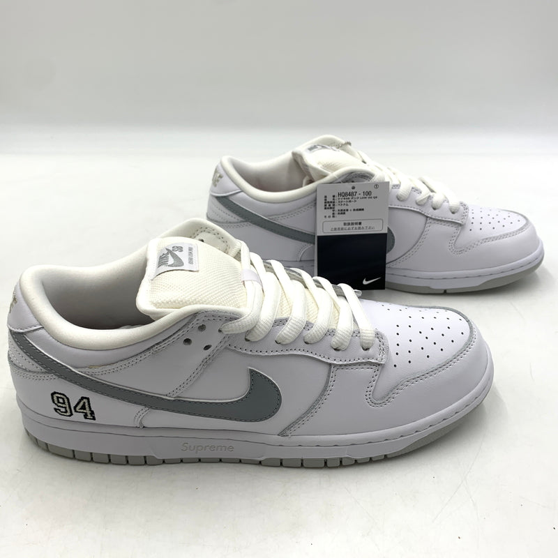 【中古品】【メンズ】 NIKE ナイキ × Supreme シュプリーム 別注 コラボ 25AW DUNK LOW WHITE METALLIC SILVER HQ8487-100 ダンク ロー スニーカー 靴 シューズ 160-260627-ko-01-tei サイズ：28.5cm カラー：ホワイト 万代Net店