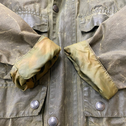 【ジャンク品】【メンズ】 Barbour バーブァー A100 BEDALE OIL JACKET 0082444 A100 ビデイル オイル ジャケット アウター 144-260410-ks-05-tei サイズ：86cm/34IN カラー：カーキ 万代Net店