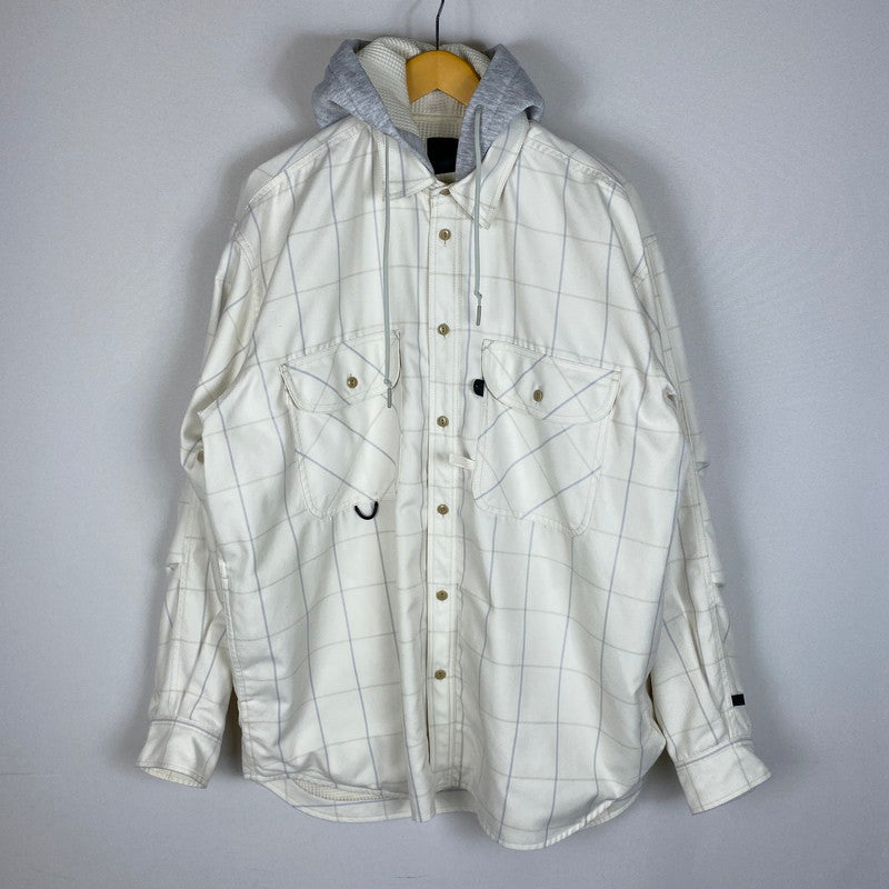 【中古品】【メンズ】 DAIWA PIER39 ダイワ ピアサーティナイン TECH HOODED WORK SHIRTS BE-82023W テック フーデッド ワークシャツ 長袖 トップス 144-260415-ks-07-tei サイズ：L カラー：ホワイト 万代Net店