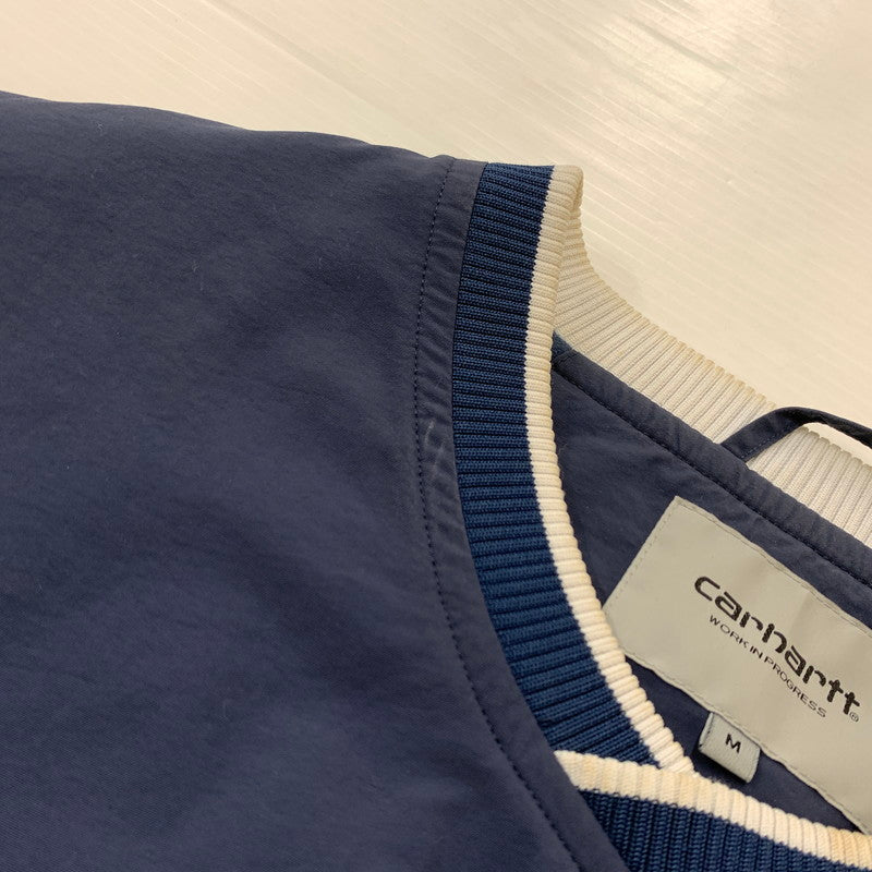 【中古品】【メンズ】 Carhartt WIP カーハートワークインプログレス DIVISION SCRIPT COACH PULLOVER I023625 ディビジョン スクリプト コーチプルオーバー アウター コーチジャケット 145-260419-ko-15-fuzh サイズ：M カラー：ネイビー 万代Net店
