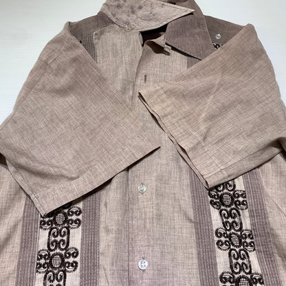 【現状渡し品】【メンズ】 GUAYABERA グァジャベーラ CUBAN SHIRT VINTAGE キューバシャツ 半袖 トップス ヴィンテージ 145-260716-ko-09-tei サイズ：M カラー：茶/紫系 万代Net店