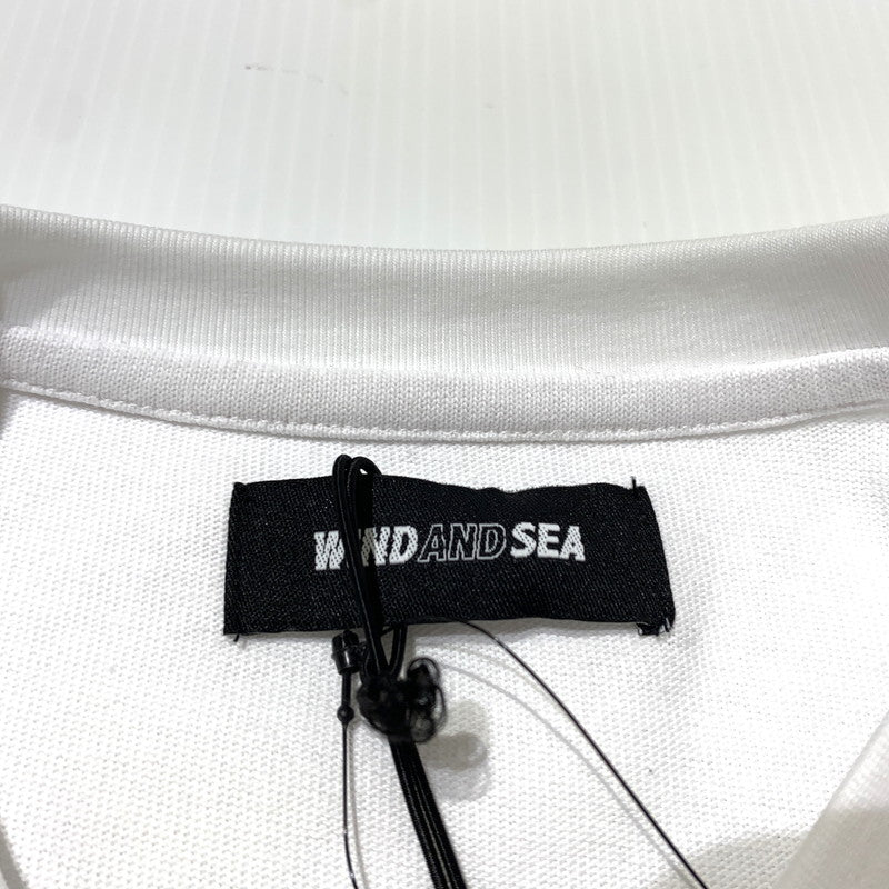 【中古品】【メンズ】 WINDANDSEA ウィンダンシー ×UFO ユー エフ オー 日清焼そば 別注 コラボ S/S POCKET TEE WDS-C-UFO-24-Q4-01 ショートスリーブ ポケット Tシャツ 半袖 トップス 142-260703-yo-12-tei サイズ：S カラー：ホワイト 万代Net店