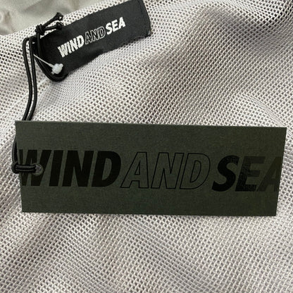 【中古美品】【メンズ】 WINDANDSEA ウィンダンシー × UFO ユー エフ オー 別注 コラボ WATER REPELLET JACKET WDS-C-UDO-24-Q4-05 ウォーターリペレント ジャケット ライトアウター 142-260418-ks-08-tei サイズ：M カラー：シルバー 万代Net店