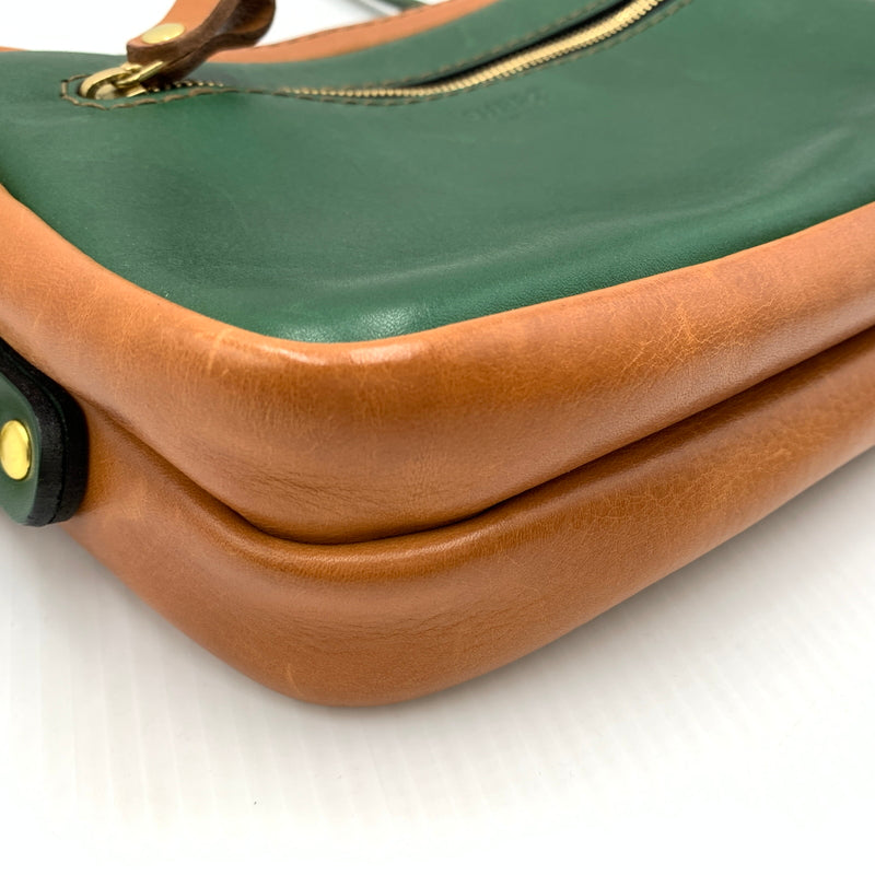 【中古品】【メンズ】 HERZ ヘルツ LEATHER SHOULDER BAG レザーショルダーバッグ カバン セカンドバッグ 188-260723-ko-05-tei カラー：グリーン系 万代Net店