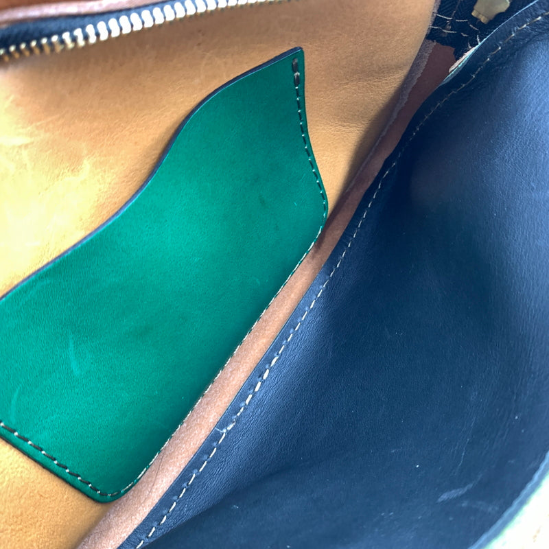 【中古品】【メンズ】 HERZ ヘルツ LEATHER SHOULDER BAG レザーショルダーバッグ カバン セカンドバッグ 188-260723-ko-05-tei カラー：グリーン系 万代Net店