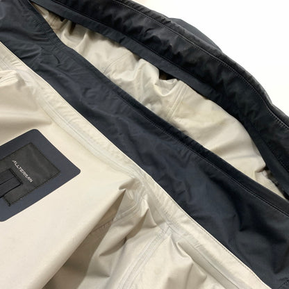 【現状渡し品】【メンズ】 DESCENTE デサント 24SS HARD SHELL JACKET DAMXGK30X ハードシェル ジャケット ライトアウター ナイロンジャケット 144-260429-ko-16-tei サイズ：L カラー：ブラック系/チャコール 万代Net店