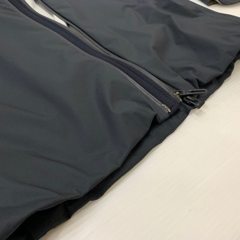 【現状渡し品】【メンズ】 DESCENTE デサント 24SS HARD SHELL JACKET DAMXGK30X ハードシェル ジャケット ライトアウター ナイロンジャケット 144-260429-ko-16-tei サイズ：L カラー：ブラック系/チャコール 万代Net店