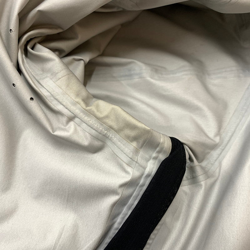 【現状渡し品】【メンズ】 DESCENTE デサント 24SS HARD SHELL JACKET DAMXGK30X ハードシェル ジャケット ライトアウター ナイロンジャケット 144-260429-ko-16-tei サイズ：L カラー：ブラック系/チャコール 万代Net店