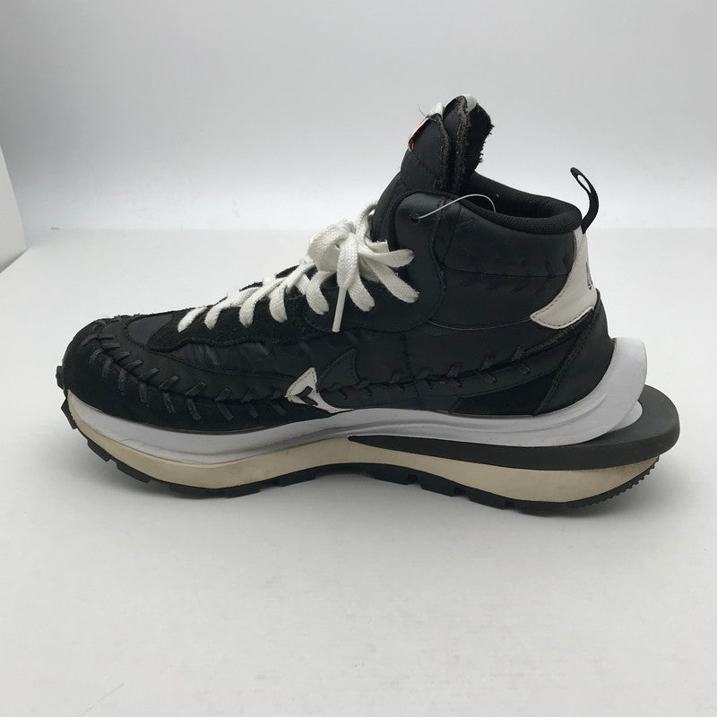 【中古品】【メンズ】 NIKE×SACAI×JEAN-PAUL GAULTIER ナイキ ×サカイ ×ジャンポール・ゴルチエ DH9186-001 VAPOR WAFFLE ”BLACK BLACK-WHITE” ヴェイパー ワッフル スニーカー 靴 160-260515-ky-02-teih サイズ：28cm カラー：ブラック 万代Net店
