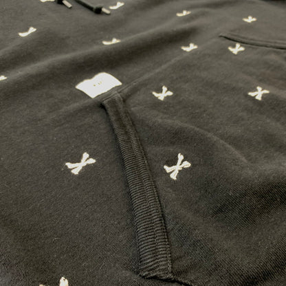 【中古品】【メンズ】 WTAPS ダブルタップス 22AW ACNE HOODY CTPLL TEXTILE 222ATDT-CSM26 クロスボーン フーディ トップス プルオーバーパーカー 142-260429-ko-09-fuzh サイズ：4 カラー：ブラック 万代Net店