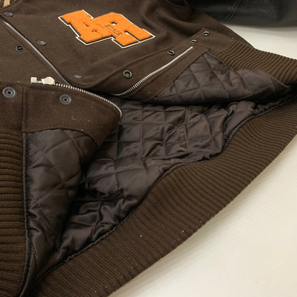 【中古品】【メンズ】 AVIREX アヴィレックス × SKOOKUM スクーカム 別注 コラボ VARSITY JACKET 6112166 バーシティ ジャケット アウター レザー スタジャン 142-260429-ko-06-tei サイズ：L カラー：ブラウン 万代Net店