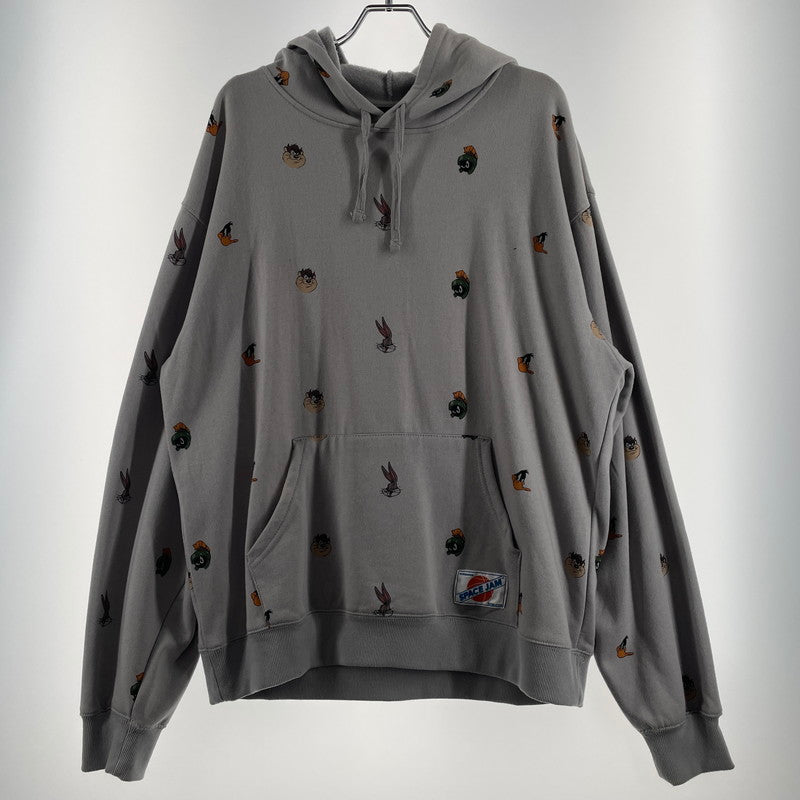 【中古品】【メンズ】 DUMBGOOD ダム グッド × SPACE JAM スペース ジャム 別注コラボ UO EXCLUSIVE ALLOVER PRINT HOOD エクスクルーシヴ オールオーバートップス プルーオーバーパーカー 142-260805-sa-06-tei サイズ：XL カラー：グレー 万代Net店
