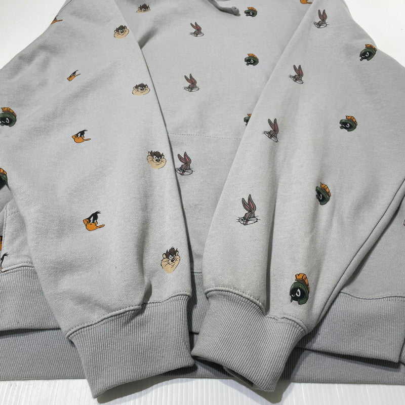 【中古品】【メンズ】 DUMBGOOD ダム グッド × SPACE JAM スペース ジャム 別注コラボ UO EXCLUSIVE ALLOVER PRINT HOOD エクスクルーシヴ オールオーバートップス プルーオーバーパーカー 142-260805-sa-06-tei サイズ：XL カラー：グレー 万代Net店