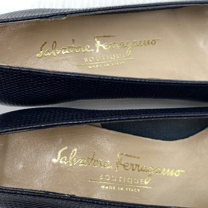 【中古品】【レディース】 SALVATORE FERRAGAMO サルヴァトーレ フェラガモ VARA ヴァラ 靴 パンプス 183-260819-sa-16-teih サイズ：5 1/2 カラー：ネイビー系 万代Net店