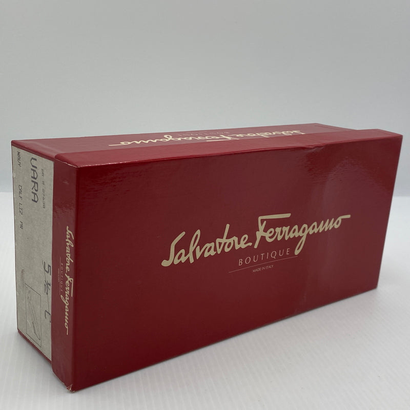 【中古品】【レディース】 SALVATORE FERRAGAMO サルヴァトーレ フェラガモ VARA ヴァラ 靴 パンプス 183-260819-sa-16-teih サイズ：5 1/2 カラー：ネイビー系 万代Net店