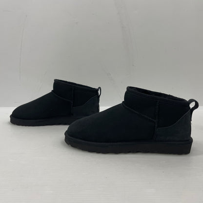 【中古品】【メンズ】 UGG アグ M CLASSIC ULTRA MINI 1137391 CLASSIC ウルトラ ミニ ムートン ブーツ 靴 164-261014-yo-29-teih サイズ：27cm カラー：ブラック 万代Net店