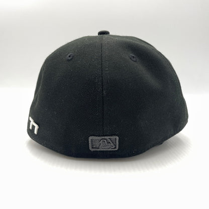 【現状渡し品】【メンズ】 NEW ERA ニューエラ GIANTS BASEBALL CAP サンフランシスコ ジャイアンツ ベースボールキャップ 帽子 185-260809-ko-07-tei サイズ：59.6cm カラー：ブラック 万代Net店