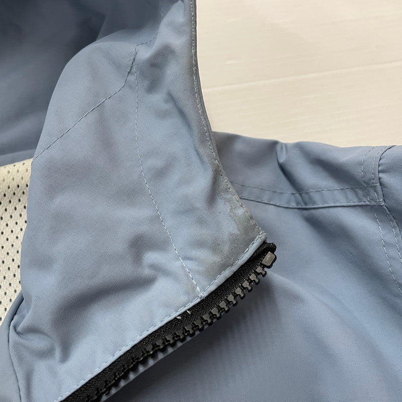 【中古品】【メンズ】 Carhartt WIP カーハート ワークインプログレス WINDBREAKER PULLOVER I030008 ウィンドブレーカー プルオーバー ジャケット ライトアウター 145-260502-yo-12-tei サイズ：M カラー：ライトブルー 万代Net店