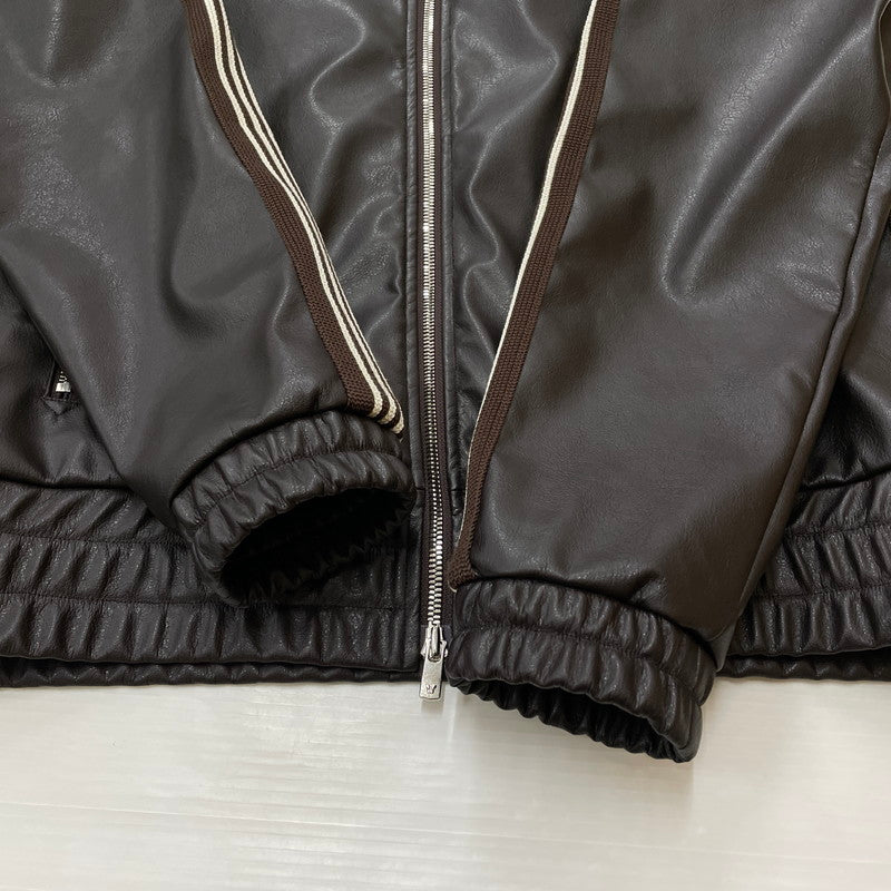 【中古品】【メンズ】 Needles ニードルス × NUBIAN ヌビアン 別注 コラボ TRACK JACKET "SYNTHETIC LEATHER" RW1649 トラックジャケット シンセティックレザー ライトアウター 140-260502-yo-13-tei サイズ：M カラー：ダークブラウン 万代Net店