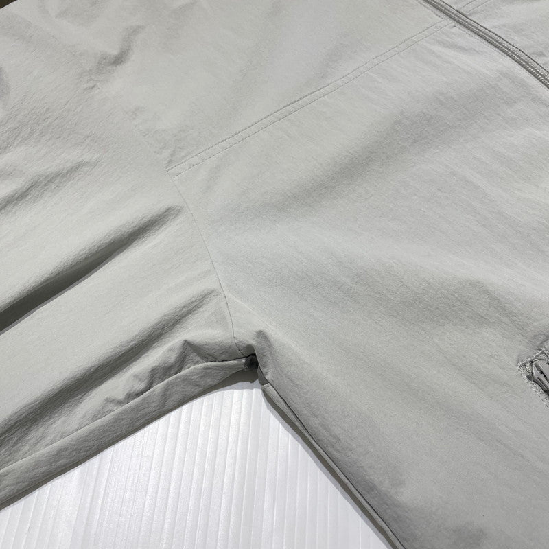 【中古品】【メンズ】 417EDIFICE フォーワンセブン エディフィス GREYFULLREG PUNCHING PANEL NYLON BLOUSON 25-011-312-1001-1-0 グレーフルテック パンチングパネル ナイロンブルゾン ライトアウター 147-260806-yo-19-tei サイズ：L カラー：グレー 万代Net店