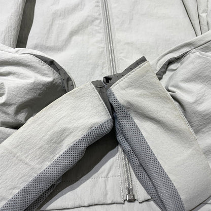 【中古品】【メンズ】 417EDIFICE フォーワンセブン エディフィス GREYFULLREG PUNCHING PANEL NYLON BLOUSON 25-011-312-1001-1-0 グレーフルテック パンチングパネル ナイロンブルゾン ライトアウター 147-260806-yo-19-tei サイズ：L カラー：グレー 万代Net店