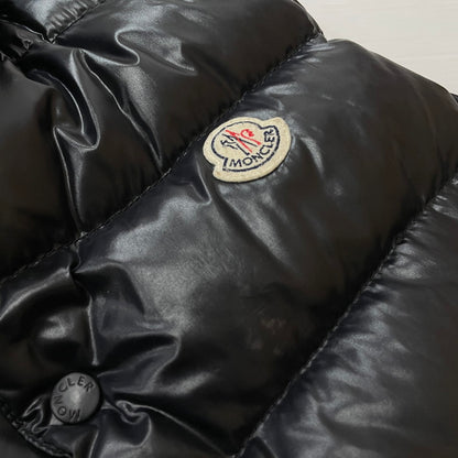 【中古品】【メンズ】 MONCLER モンクレール TIB GILET G32-003 ティブ ジレ ライトアウター ダウンベスト 141-260507-ks-03-tei サイズ：1　※アニメタグ欠品 カラー：ブラック 万代Net店