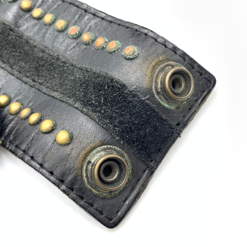 【現状渡し品】【メンズ】 NEIBORHOOD ネイバーフッド LEATHER BANGLE レザー バングル アクセサリー スタッズ 192-260724-ko-09-tei カラー：ブラック 万代Net店