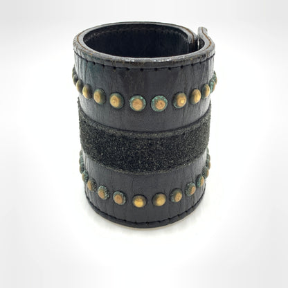 【現状渡し品】【メンズ】 NEIBORHOOD ネイバーフッド LEATHER BANGLE レザー バングル アクセサリー スタッズ 192-260724-ko-09-tei カラー：ブラック 万代Net店