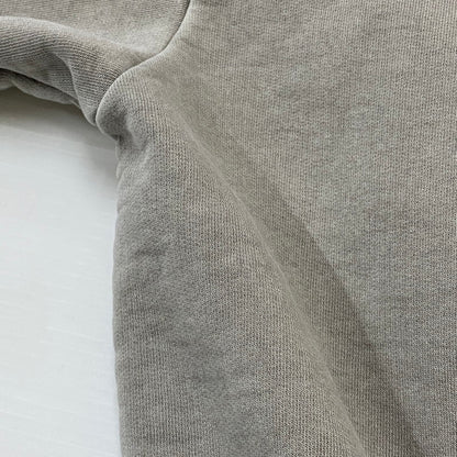 【中古品】【メンズ】 FEAR OF GOD ESSENTIALS フィアーオブゴッド エッセンシャルズ HEAVY FLEECE CROPPED SWEATSHIRT 253METSW05 ヘビー フリース クロップド スウェットシャツ トップス トレーナー 142-260508-ks-08-tei サイズ：L カラー：グレー 万代Net店