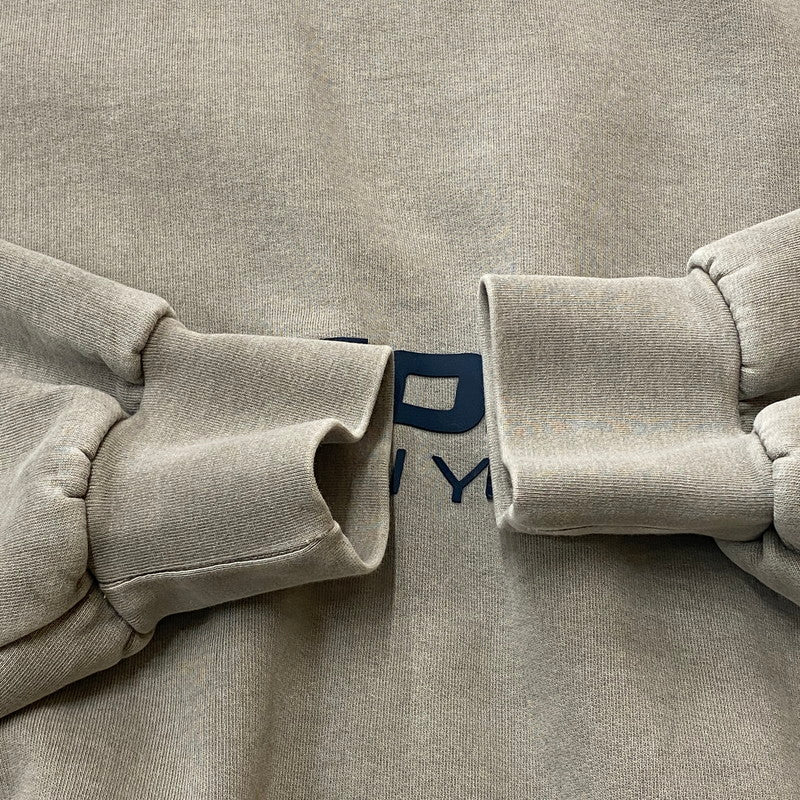 【中古品】【メンズ】 FEAR OF GOD ESSENTIALS フィアーオブゴッド エッセンシャルズ HEAVY FLEECE CROPPED SWEATSHIRT 253METSW05 ヘビー フリース クロップド スウェットシャツ トップス トレーナー 142-260508-ks-08-tei サイズ：L カラー：グレー 万代Net店