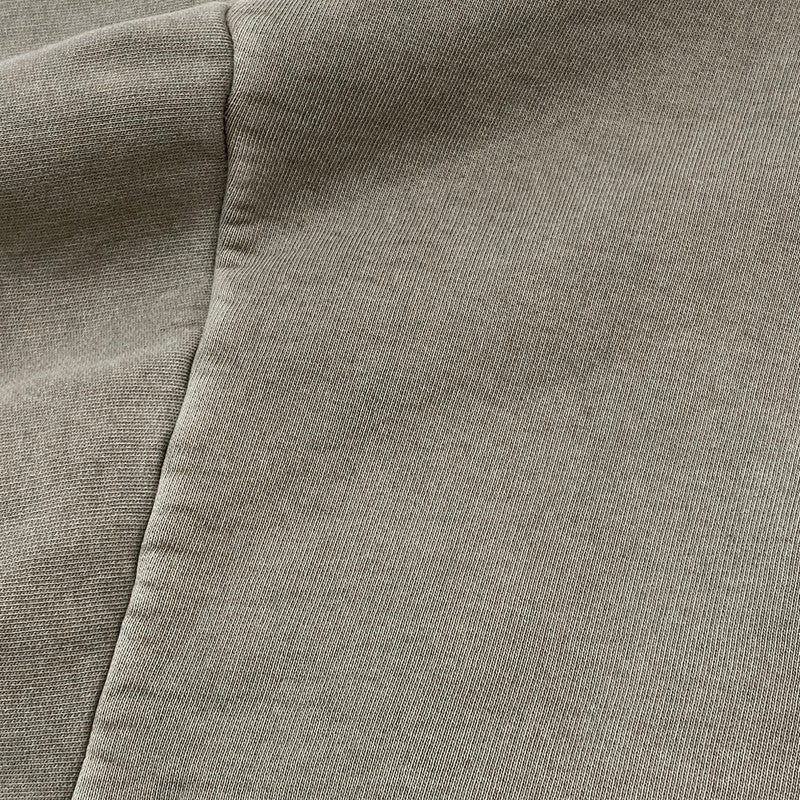 【中古品】【メンズ】 FEAR OF GOD ESSENTIALS フィアーオブゴッド エッセンシャルズ HEAVY FLEECE CROPPED SWEATSHIRT 253METSW05 ヘビー フリース クロップド スウェットシャツ トップス トレーナー 142-260508-ks-08-tei サイズ：L カラー：グレー 万代Net店