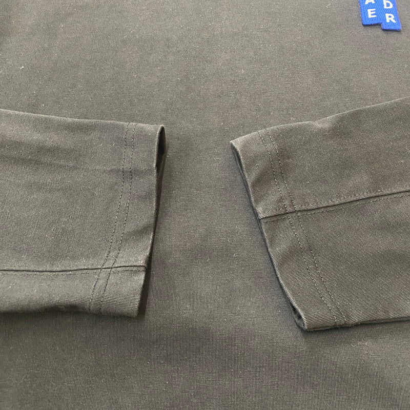 【中古品】【メンズ】 ADERERROR アーダーエラー TRS TAG SWEAT SHIRT BO42FYTS0201 TRSタグ スウェット シャツ 長袖 トップス 141-260508-ks-05-tei サイズ：L カラー：ブラック 万代Net店