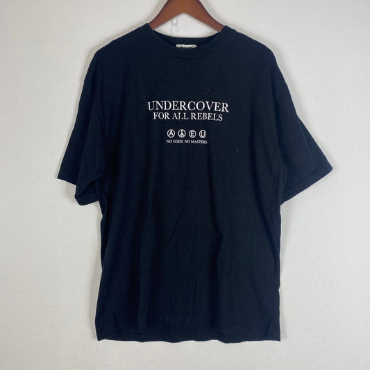 【中古品】【メンズ】 UNDERCOVER アンダーカバー 24SS TEE UC FOR ALL REBELS BUG_EM Tシャツ 半袖 トップス 140-260508-ks-11-tei サイズ：4 カラー：ブラック 万代Net店