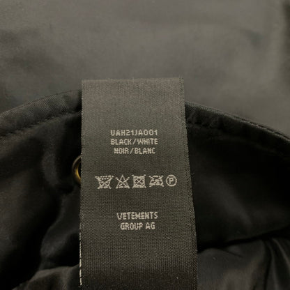 【中古品】【メンズ】 VETEMENTS ヴェトモン × ALPHAINDUSTRIES アルファ インダストリーズ 別注 コラボ 20AW REVERSIBLE DOUBLEZIP BLOUSON UAH21JA001 リバーシブル ダブルジップ ブルゾン アウター 141-260508-ks-25-tei サイズ：M カラー：ブラックアイボリー 万代Net店