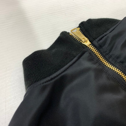 【中古品】【メンズ】 VETEMENTS ヴェトモン × ALPHAINDUSTRIES アルファ インダストリーズ 別注 コラボ 20AW REVERSIBLE DOUBLEZIP BLOUSON UAH21JA001 リバーシブル ダブルジップ ブルゾン アウター 141-260508-ks-25-tei サイズ：M カラー：ブラックアイボリー 万代Net店