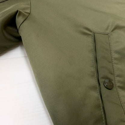 【現状渡し品】【メンズ】 NEIGHBORHOOD ネイバーフッド 25AW MA-1 FLIGHT JACKET MOD 252SPNH-JKM02 MA-1 フライト ジャケット アウター 142-260508-ks-27-tei サイズ：M カラー：カーキ 万代Net店