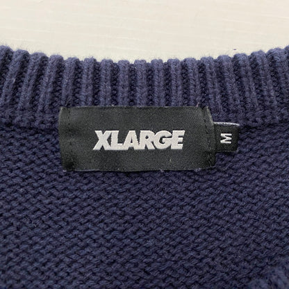 【中古品】【メンズ】 X-LARGE エクストララージ COLLEGE LOGO CREWNECK KNIT 101204015001 カレッジロゴ クルーネックニット トップス セーター 142-260716-ss-02-tei サイズ：M カラー：ネイビー 万代Net店