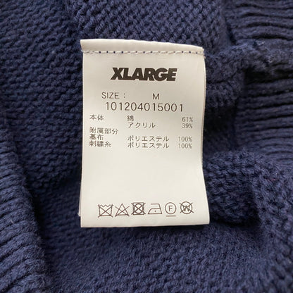 【中古品】【メンズ】 X-LARGE エクストララージ COLLEGE LOGO CREWNECK KNIT 101204015001 カレッジロゴ クルーネックニット トップス セーター 142-260716-ss-02-tei サイズ：M カラー：ネイビー 万代Net店