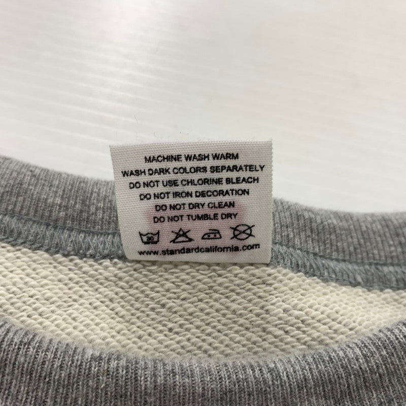 【中古品】【メンズ】 STANDARD CALIFORNIA スタンダードカリフォルニアUS COTTON BASEBALL LOGO SWEAT コットン ベースボール ロゴ スウェット トップス トレーナー 145-260510-ko-20-tei サイズ：XL カラー：グレー 万代Net店