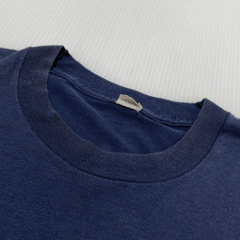 【中古品】【メンズ】 SCREEN STARS スクリーン スターズ 90's BOB RAYOT'S TEE 90年代 ボブ レイオッツ 半袖 トップス 145-260805-sa-04-tei サイズ：L カラー：ネイビー 万代Net店